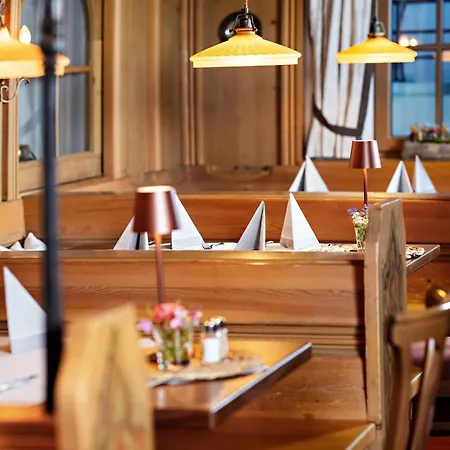 Eggerwirt Kitzbuehel, & Restaurant