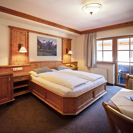 Eggerwirt Kitzbuehel, & Restaurant 3*