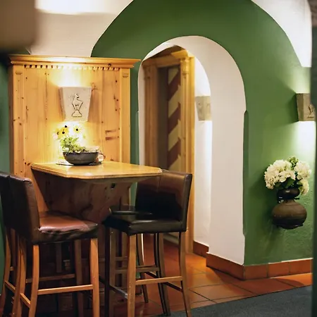 Eggerwirt Kitzbuehel, & Restaurant מלון 3*