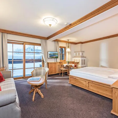 Eggerwirt Kitzbuehel, & Restaurant