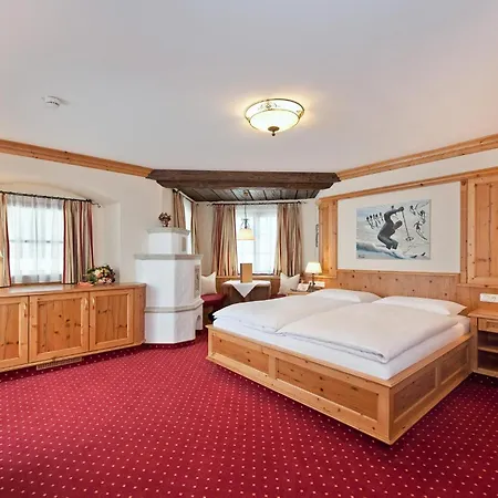 Szálloda Eggerwirt Kitzbuehel, & Restaurant Kitzbühel