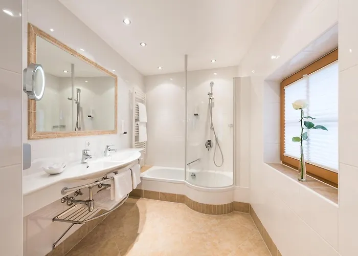 Eggerwirt Kitzbuehel, & Restaurant Hotell