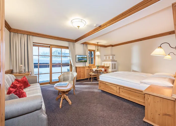 Eggerwirt Kitzbuehel, & Restaurant Szálloda