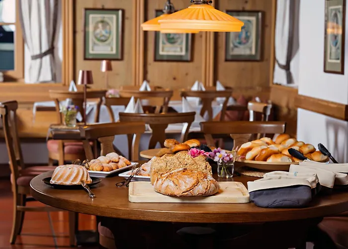 Szálloda Eggerwirt Kitzbuehel, & Restaurant 3*